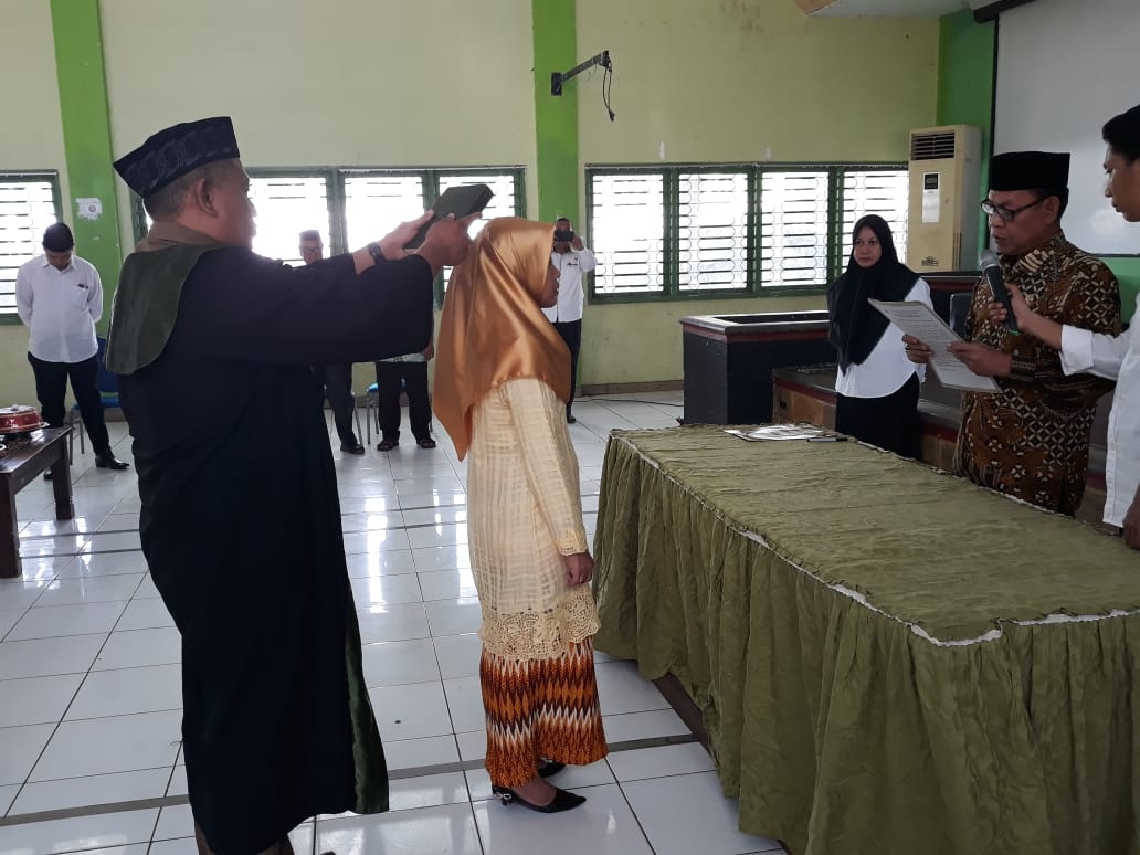 FOTO KEGIATAN RAPAT EVALUASI DAN KOORDINASI DAN PENYERAHAN SK WIYATA BAKTI, SATPAM DAN CLEANING SERVICE TAHUN 2019